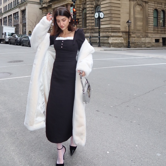 LICHI CONTRAST MIDI DRESS - Picture 11 of 11